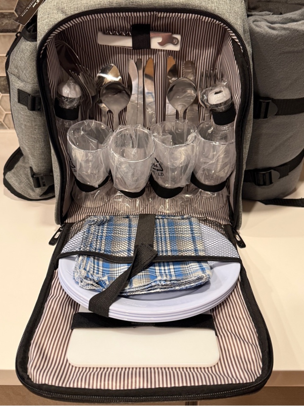 Hap Tim Picnic Basket Backpack for 4 Person, - Picture 6 of 9